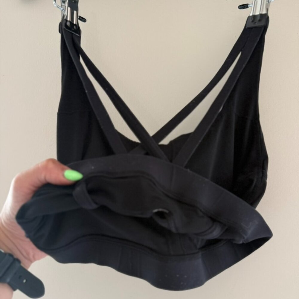 Lululemon Energy Sports Bra Black Camo Size 4 - Picture 5 of 5